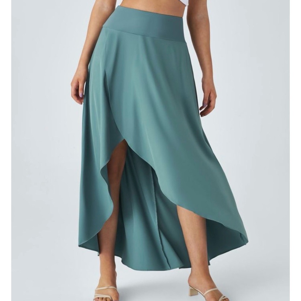 Halara Breezeful High Waisted High Low Ruffle 2-in-1 Flowy NWT size XS